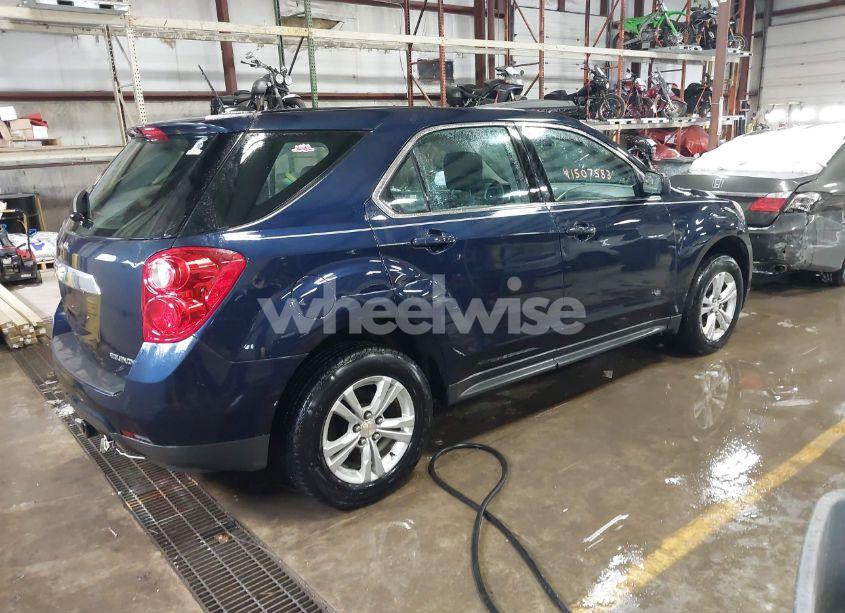 Photo 4 of 2015 Chevrolet Equinox LS (VIN 2GNFLEEK3F6143783)