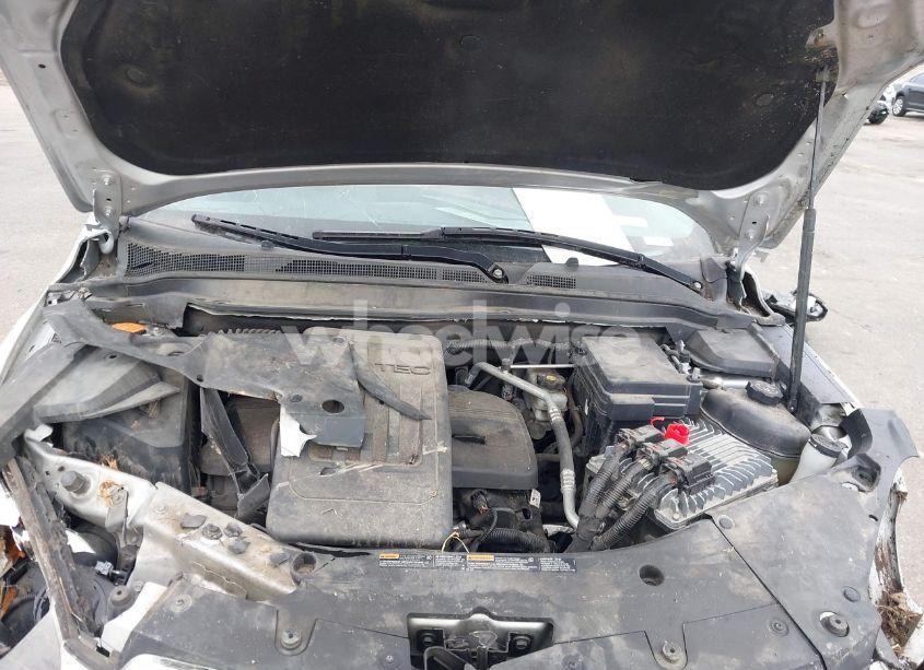 Photo 10 of 2015 Chevrolet Equinox LS (VIN 2GNFLEEK3F6347550)