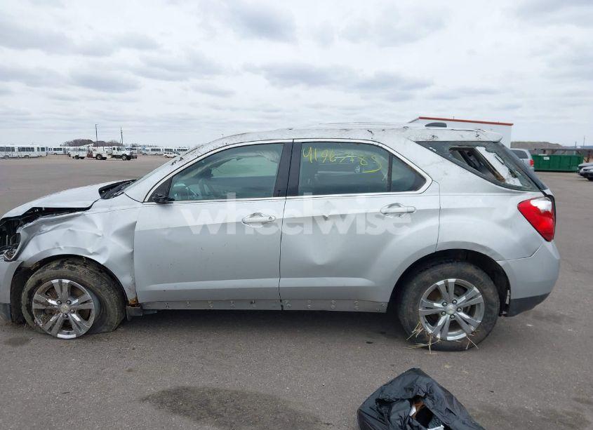 Photo 14 of 2015 Chevrolet Equinox LS (VIN 2GNFLEEK3F6347550)