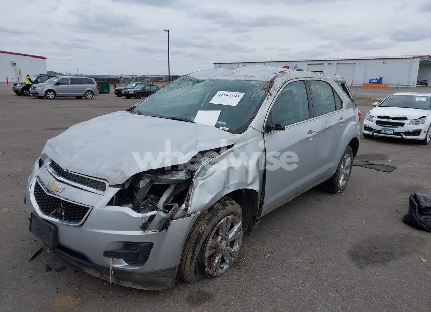 Photo 2 of 2015 Chevrolet Equinox LS (VIN 2GNFLEEK3F6347550)