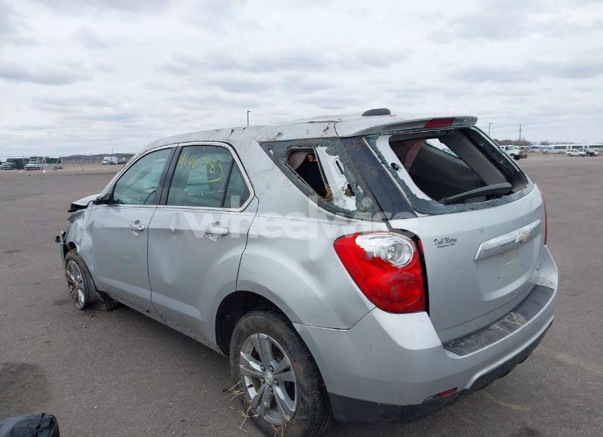 Photo 6 of 2015 Chevrolet Equinox LS (VIN 2GNFLEEK3F6347550)