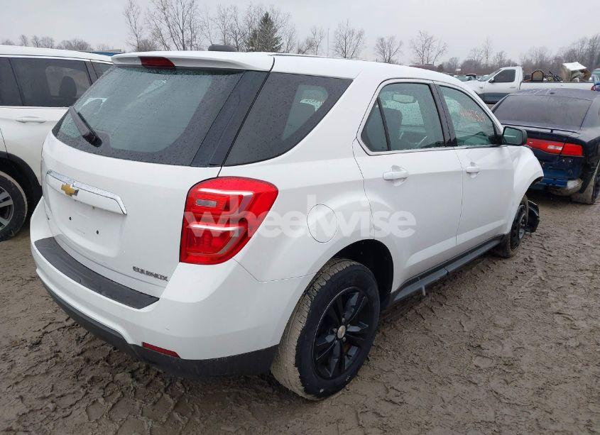 Photo 4 of 2016 Chevrolet Equinox LS (VIN 2GNFLEEK3G6289571)