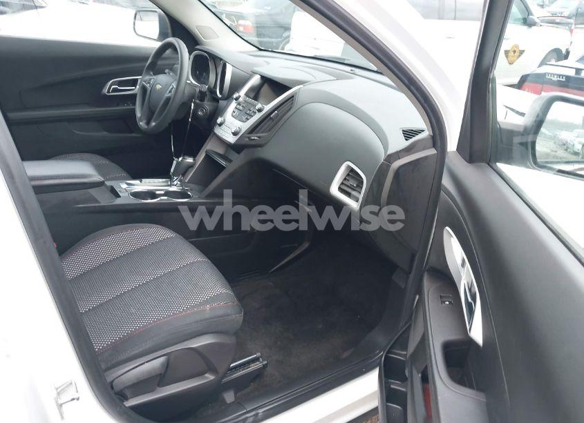 Photo 5 of 2016 Chevrolet Equinox LS (VIN 2GNFLEEK3G6289571)