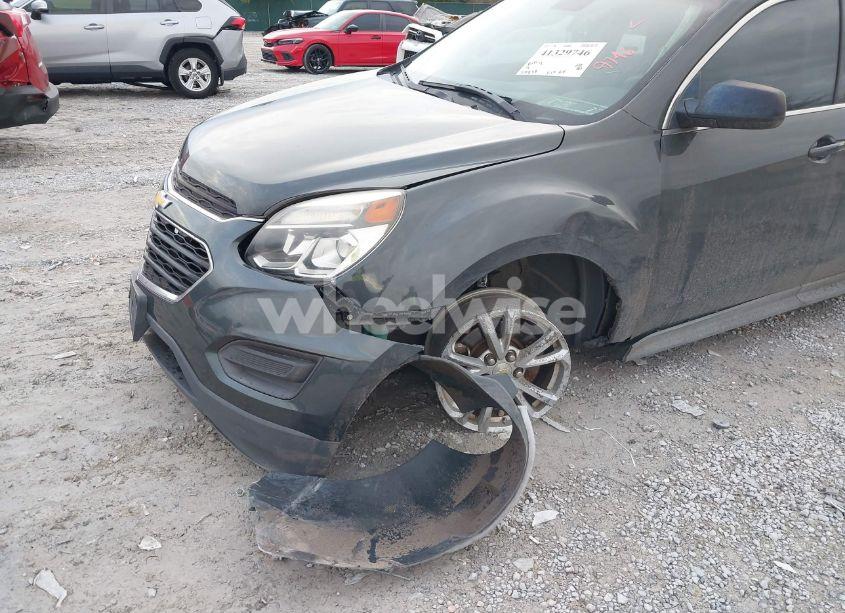 Photo 6 of 2017 Chevrolet Equinox LS (VIN 2GNFLEEK3H6204035)