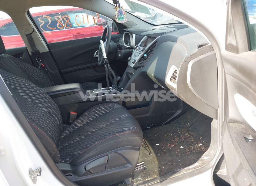 Photo 5 of 2017 Chevrolet Equinox LS (VIN 2GNFLEEK3H6230814)