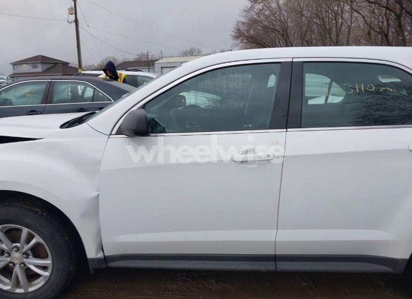 Photo 14 of 2017 Chevrolet Equinox LS (VIN 2GNFLEEK3H6337068)