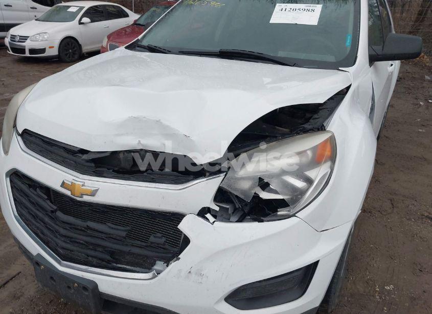 Photo 6 of 2017 Chevrolet Equinox LS (VIN 2GNFLEEK3H6337068)