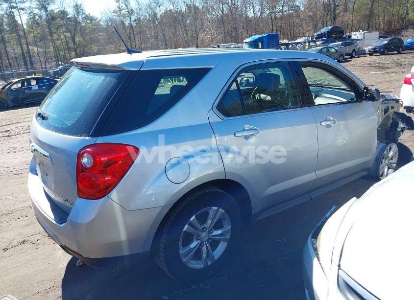 Photo 4 of 2014 Chevrolet Equinox LS (VIN 2GNFLEEK4E6124075)