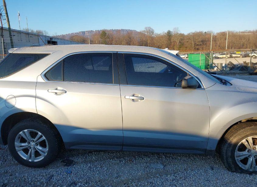 Photo 13 of 2015 Chevrolet Equinox LS (VIN 2GNFLEEK4F6250017)