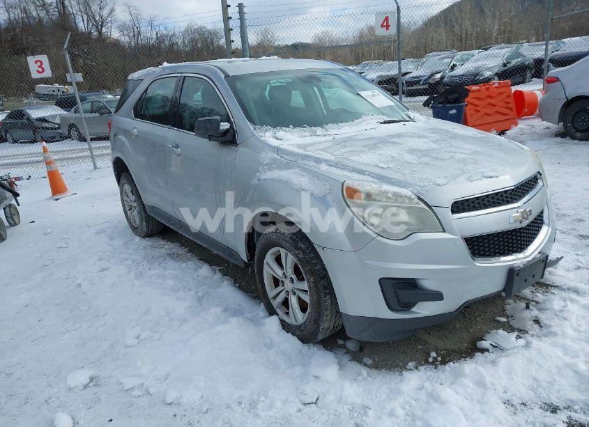 2015 Chevrolet Equinox LS (VIN 2GNFLEEK4F6284085) main photo
