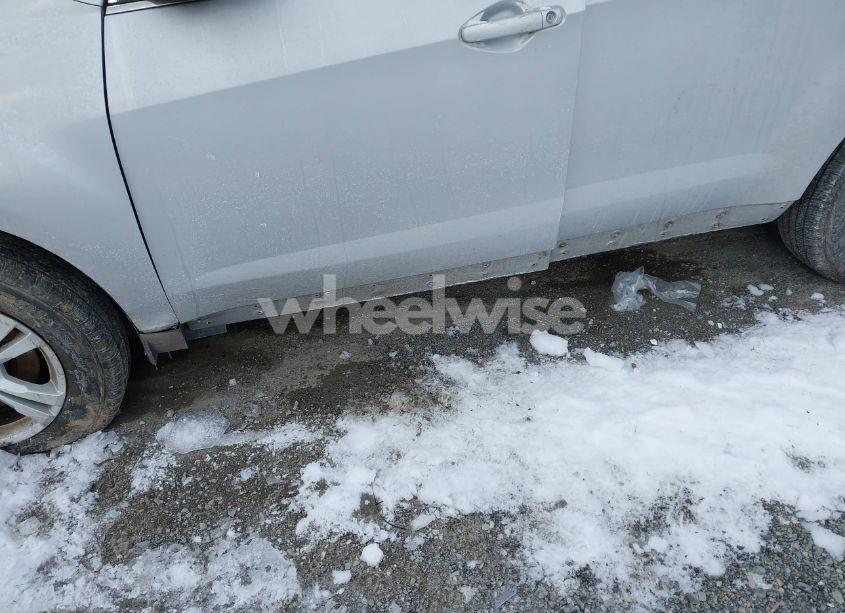 Photo 6 of 2015 Chevrolet Equinox LS (VIN 2GNFLEEK4F6284085)