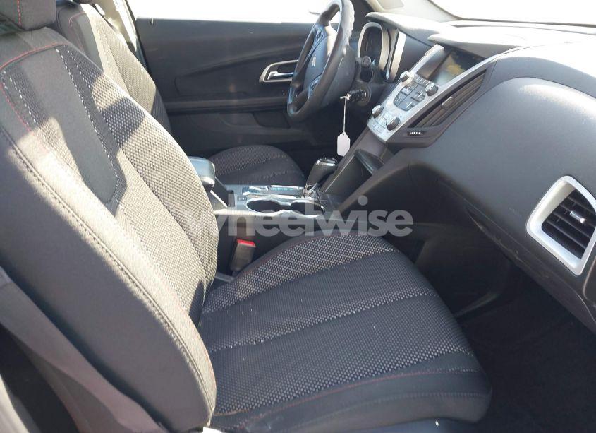 Photo 5 of 2016 Chevrolet Equinox LS (VIN 2GNFLEEK4G6209081)