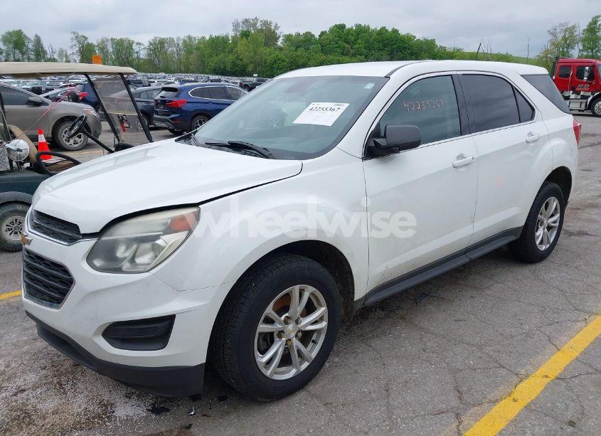 Photo 2 of 2017 Chevrolet Equinox LS (VIN 2GNFLEEK4H6213083)