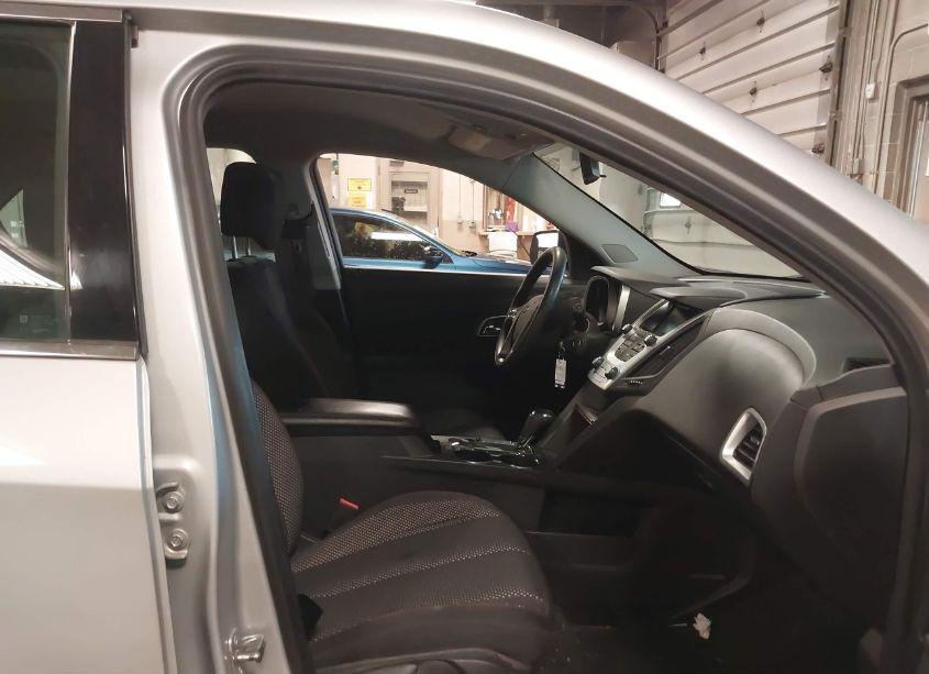 Photo 5 of 2017 Chevrolet Equinox LS (VIN 2GNFLEEK4H6275485)