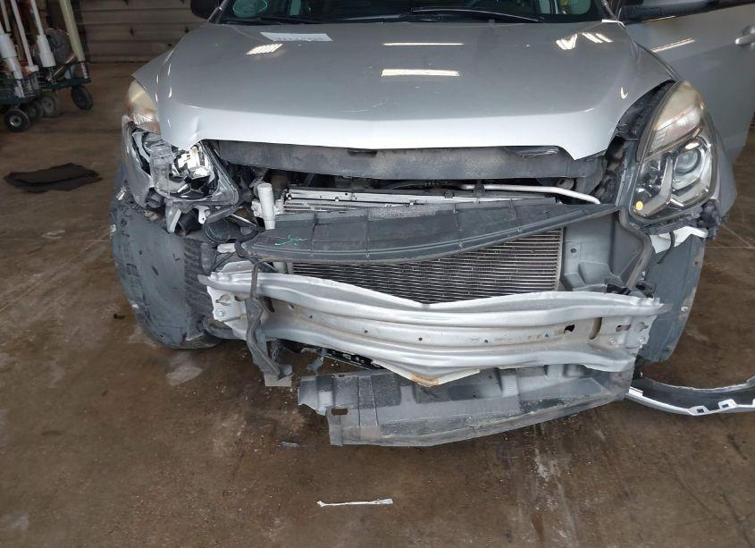 Photo 6 of 2017 Chevrolet Equinox LS (VIN 2GNFLEEK4H6275485)