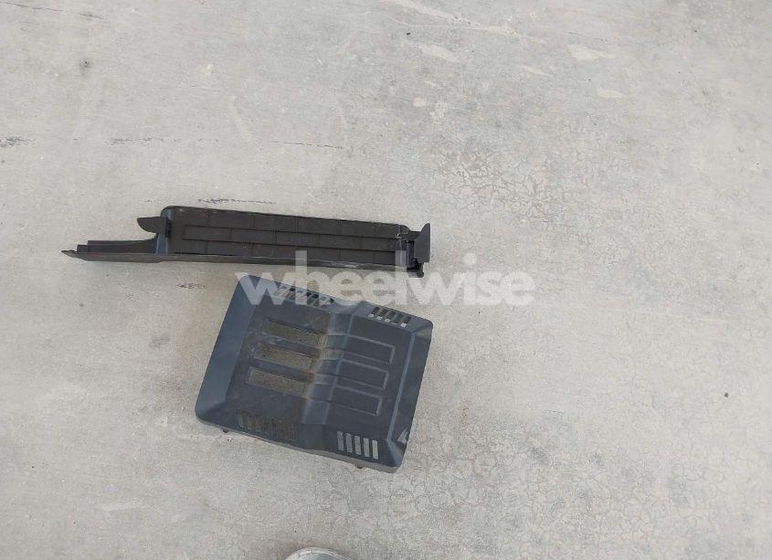 Photo 12 of 2012 Chevrolet Equinox 1LT (VIN 2GNFLEEK5C6121585)