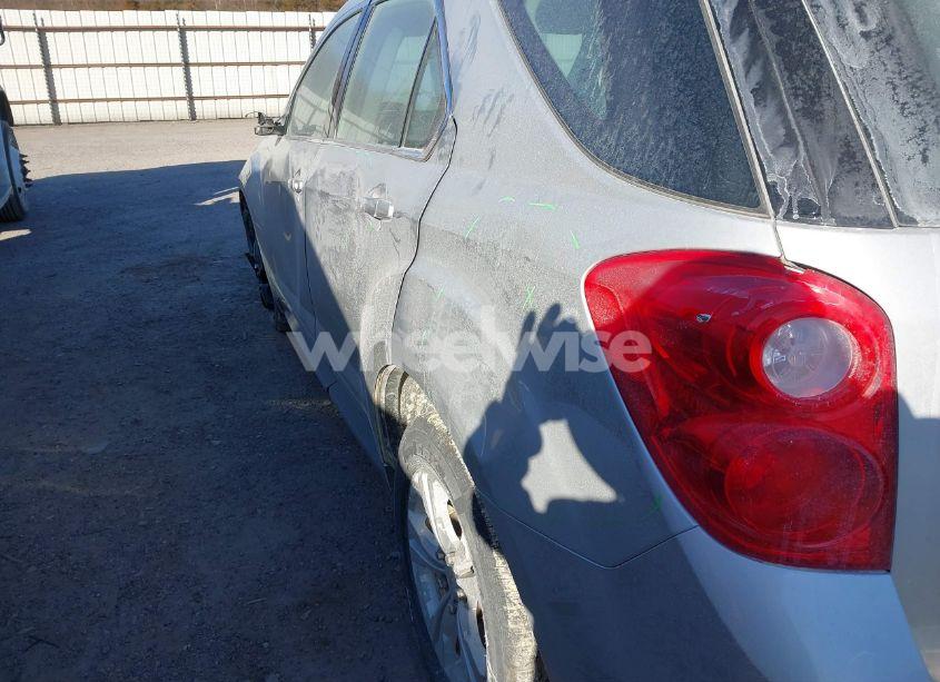 Photo 15 of 2014 Chevrolet Equinox LS (VIN 2GNFLEEK5E6353610)