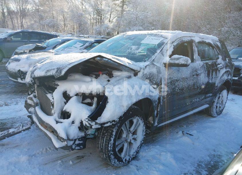 Photo 2 of 2015 Chevrolet Equinox LS (VIN 2GNFLEEK5F6161010)