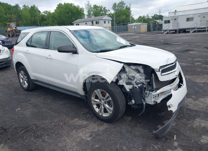 2015 Chevrolet Equinox LS (VIN 2GNFLEEK5F6254500) main photo