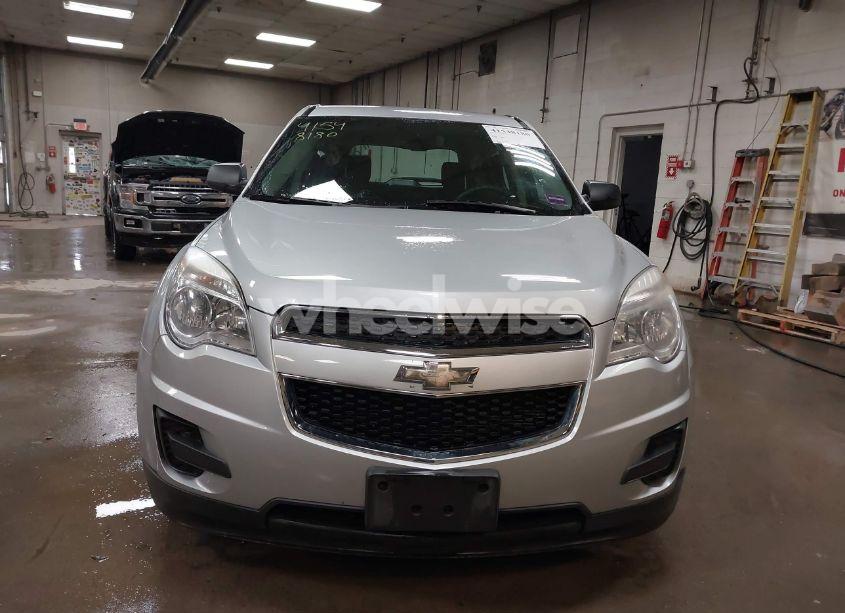 Photo 12 of 2015 Chevrolet Equinox LS (VIN 2GNFLEEK5F6270146)