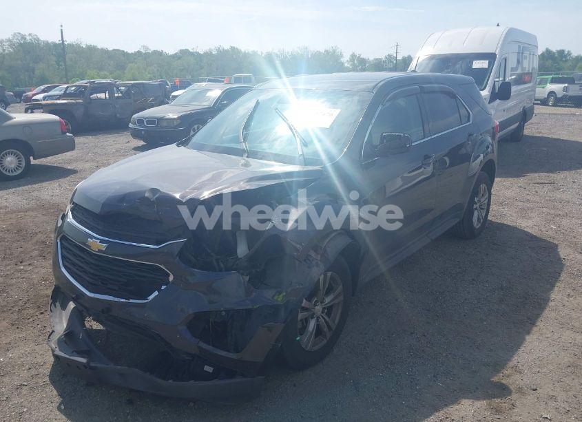 Photo 2 of 2016 Chevrolet Equinox LS (VIN 2GNFLEEK5G6311196)