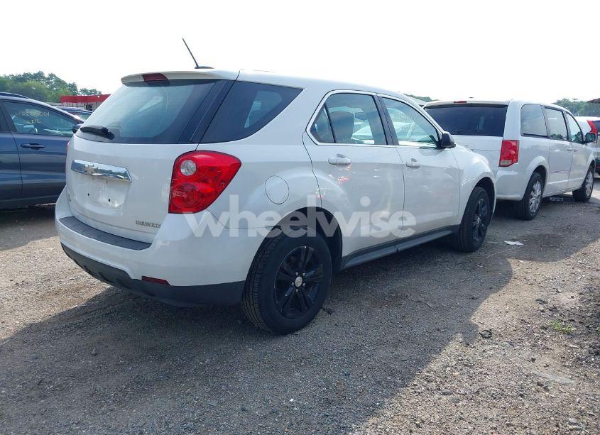 Photo 4 of 2015 Chevrolet Equinox LS (VIN 2GNFLEEK6F6184229)
