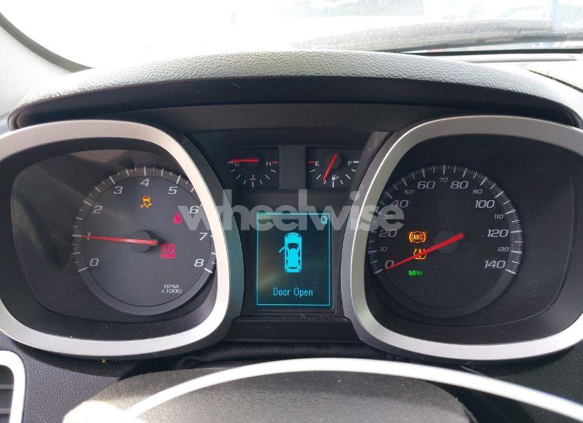 Photo 7 of 2015 Chevrolet Equinox LS (VIN 2GNFLEEK6F6184229)