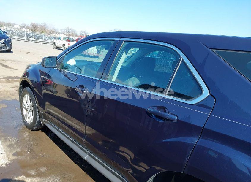 Photo 14 of 2015 Chevrolet Equinox LS (VIN 2GNFLEEK6F6380185)