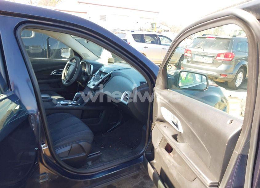 Photo 5 of 2015 Chevrolet Equinox LS (VIN 2GNFLEEK6F6380185)