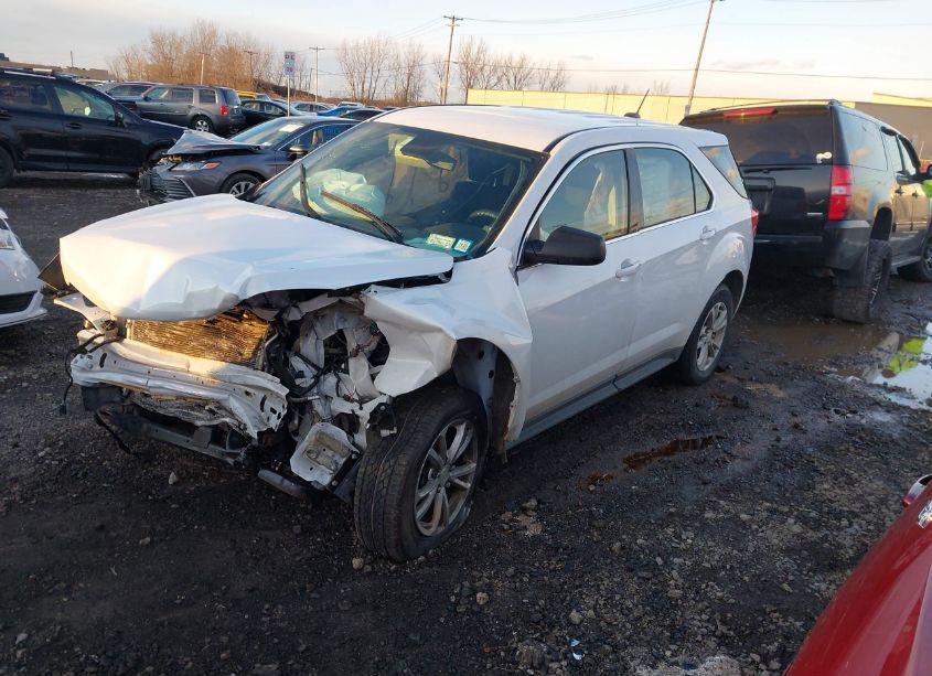 Photo 2 of 2017 Chevrolet Equinox LS (VIN 2GNFLEEK6H6156417)