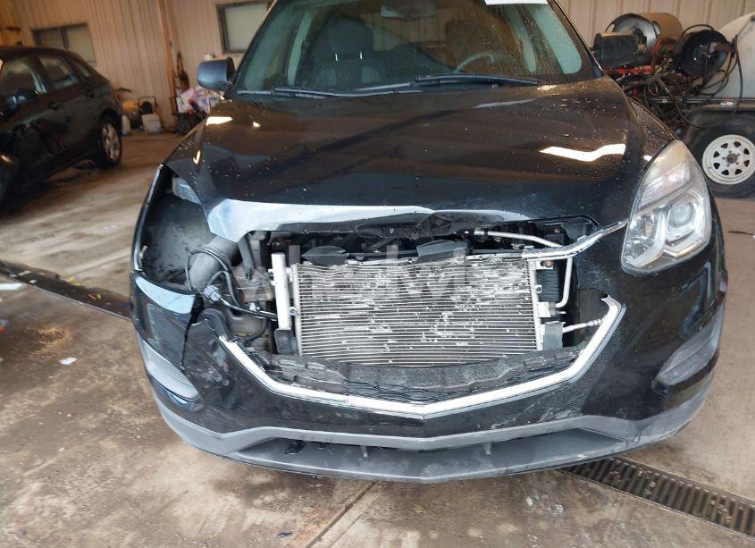 Photo 6 of 2017 Chevrolet Equinox LS (VIN 2GNFLEEK6H6337890)