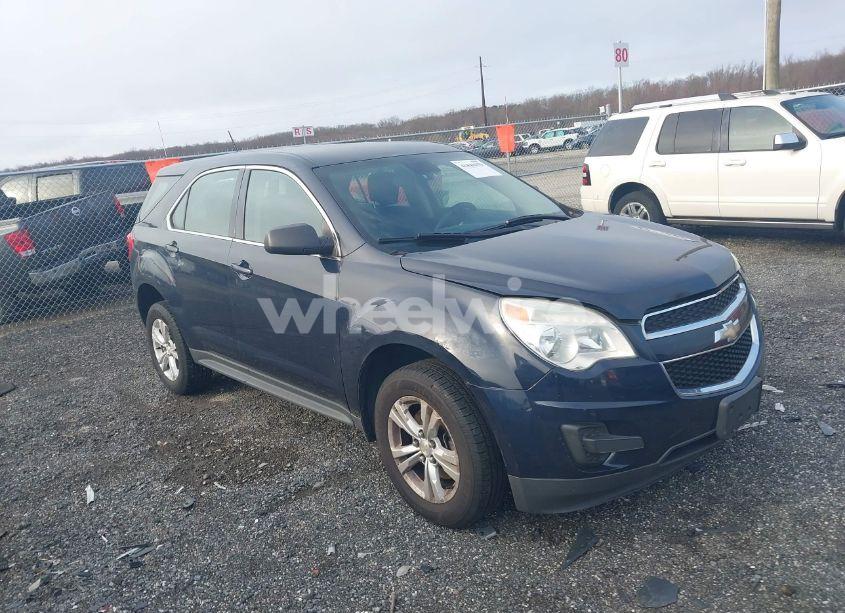 2015 Chevrolet Equinox LS (VIN 2GNFLEEK7F6141745) main photo