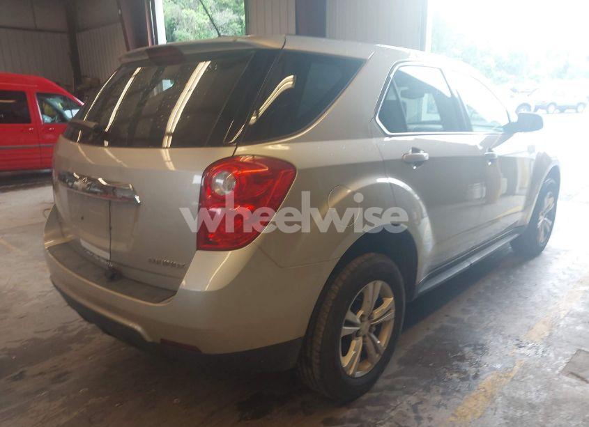 Photo 4 of 2015 Chevrolet Equinox LS (VIN 2GNFLEEK7F6241523)