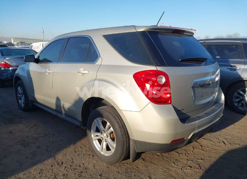 Photo 3 of 2015 Chevrolet Equinox LS (VIN 2GNFLEEK7F6403649)