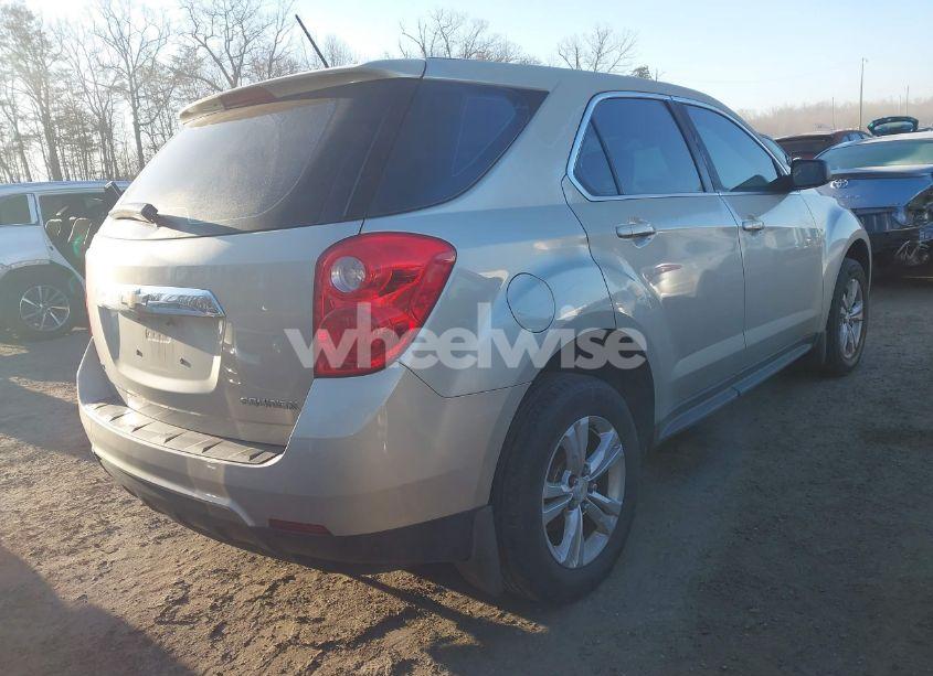 Photo 4 of 2015 Chevrolet Equinox LS (VIN 2GNFLEEK7F6403649)