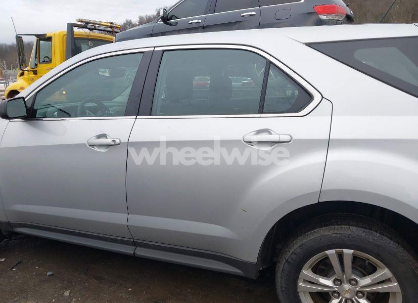 Photo 14 of 2016 Chevrolet Equinox LS (VIN 2GNFLEEK7G6261790)