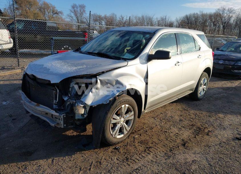 Photo 2 of 2015 Chevrolet Equinox LS (VIN 2GNFLEEK8F6178920)