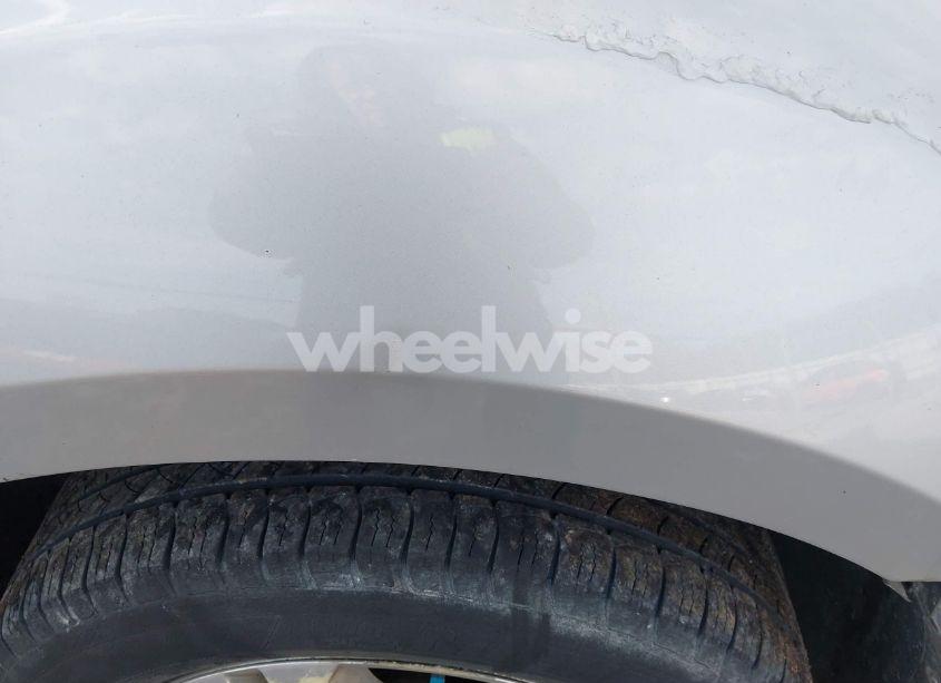 Photo 21 of 2015 Chevrolet Equinox LS (VIN 2GNFLEEK8F6178920)