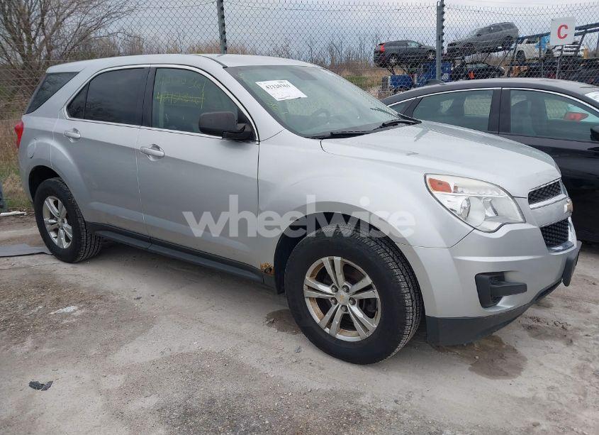2015 Chevrolet Equinox LS (VIN 2GNFLEEK8F6427751) main photo