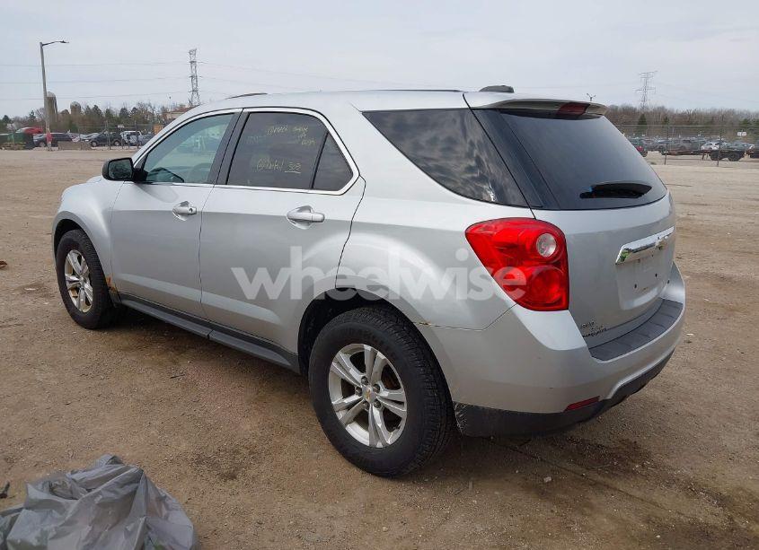 Photo 3 of 2015 Chevrolet Equinox LS (VIN 2GNFLEEK8F6427751)