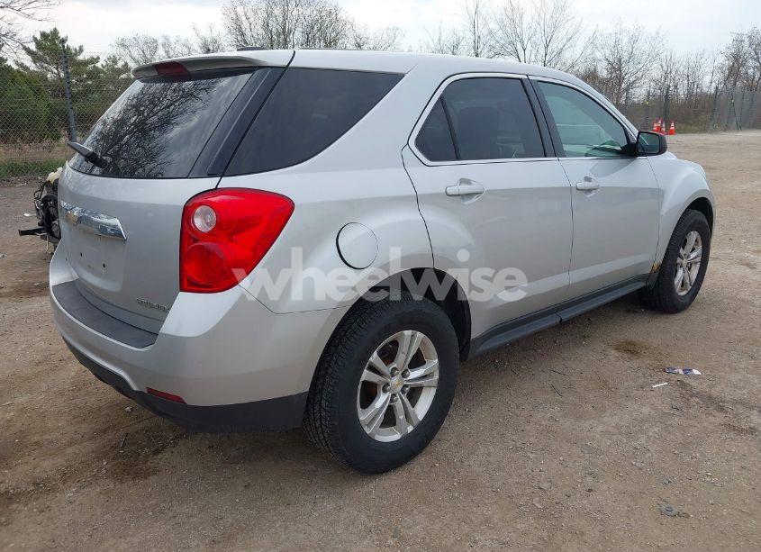 Photo 4 of 2015 Chevrolet Equinox LS (VIN 2GNFLEEK8F6427751)