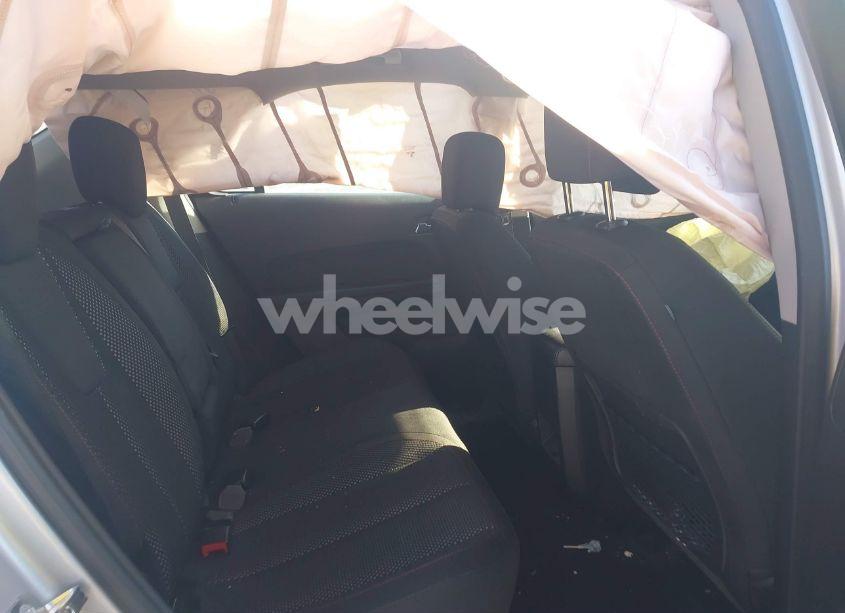 Photo 8 of 2016 Chevrolet Equinox LS (VIN 2GNFLEEK8G6280493)