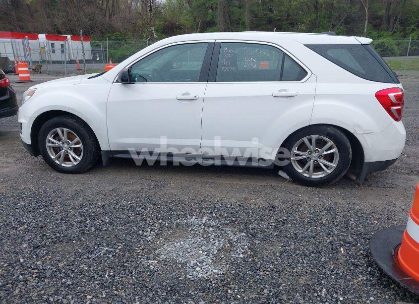 Photo 15 of 2017 Chevrolet Equinox LS (VIN 2GNFLEEK8H6117070)