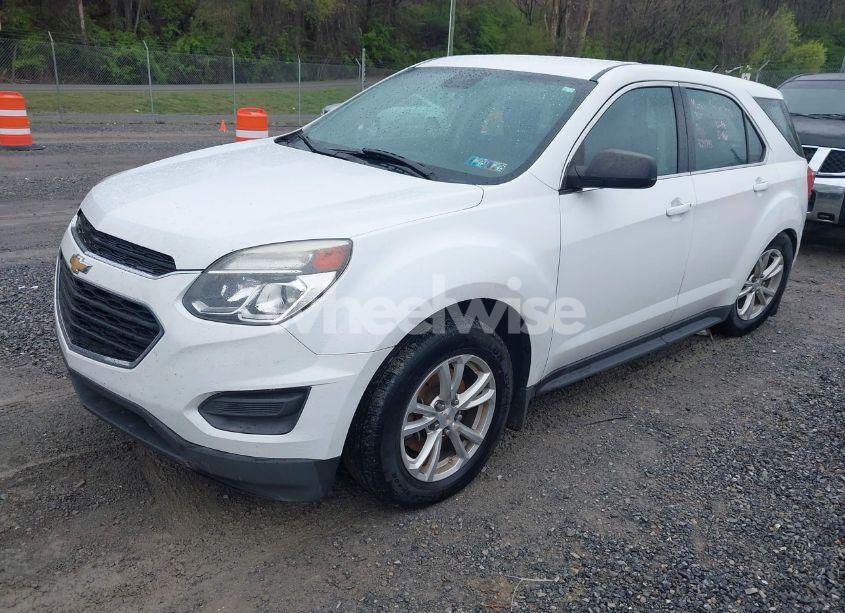 Photo 2 of 2017 Chevrolet Equinox LS (VIN 2GNFLEEK8H6117070)