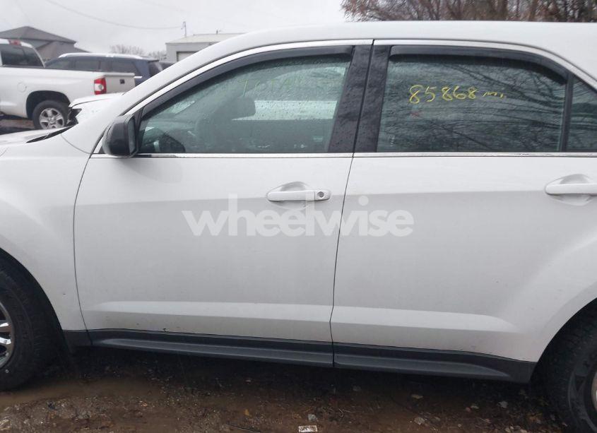 Photo 15 of 2017 Chevrolet Equinox LS (VIN 2GNFLEEK8H6175972)