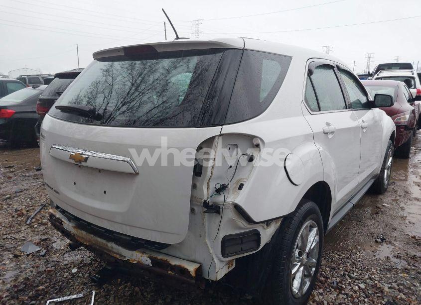 Photo 4 of 2017 Chevrolet Equinox LS (VIN 2GNFLEEK8H6175972)