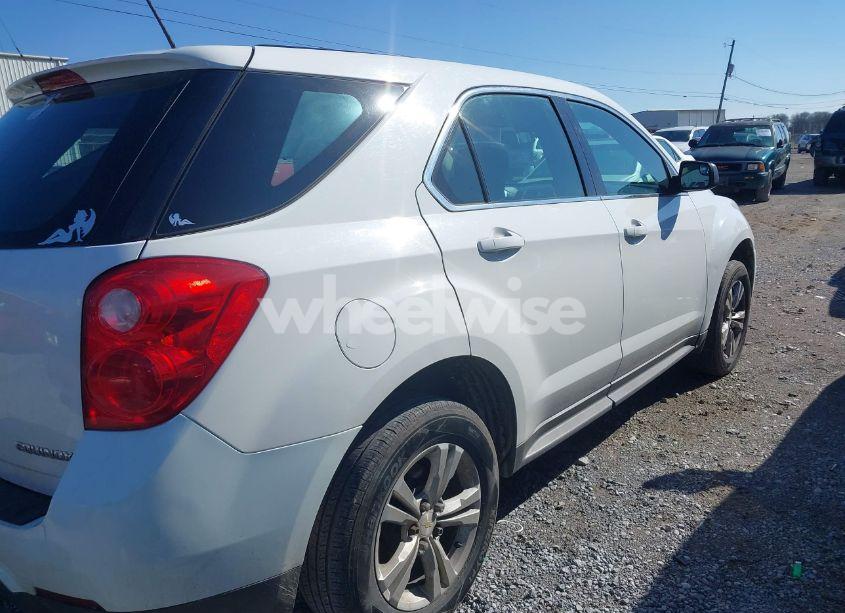 Photo 4 of 2014 Chevrolet Equinox LS (VIN 2GNFLEEK9E6151594)