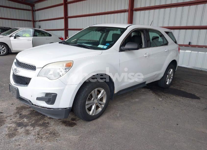 Photo 2 of 2014 Chevrolet Equinox LS (VIN 2GNFLEEK9E6199869)