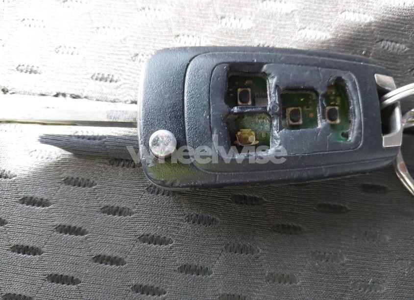 Photo 11 of 2015 Chevrolet Equinox LS (VIN 2GNFLEEK9F6107001)