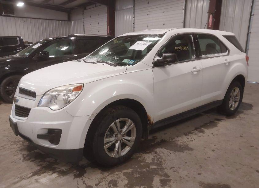 Photo 2 of 2015 Chevrolet Equinox LS (VIN 2GNFLEEK9F6158661)